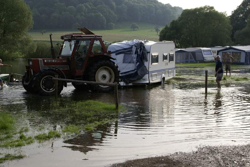 Hochwasser 2008 beim Campingplatz Bild Nr.021